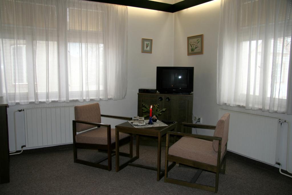 Penzion Orchidea Opočno Cameră foto